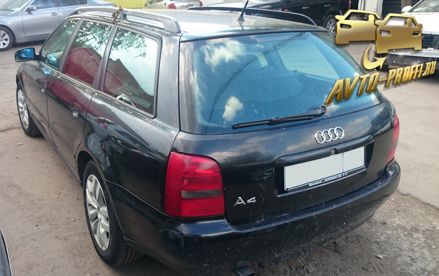 Audi A4 Avant(8D,B5)-01