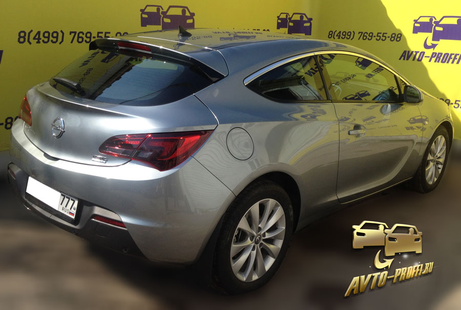 Opel Astra J GTC-04