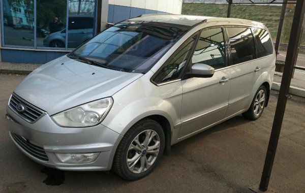 Ford Galaxy 2011 год